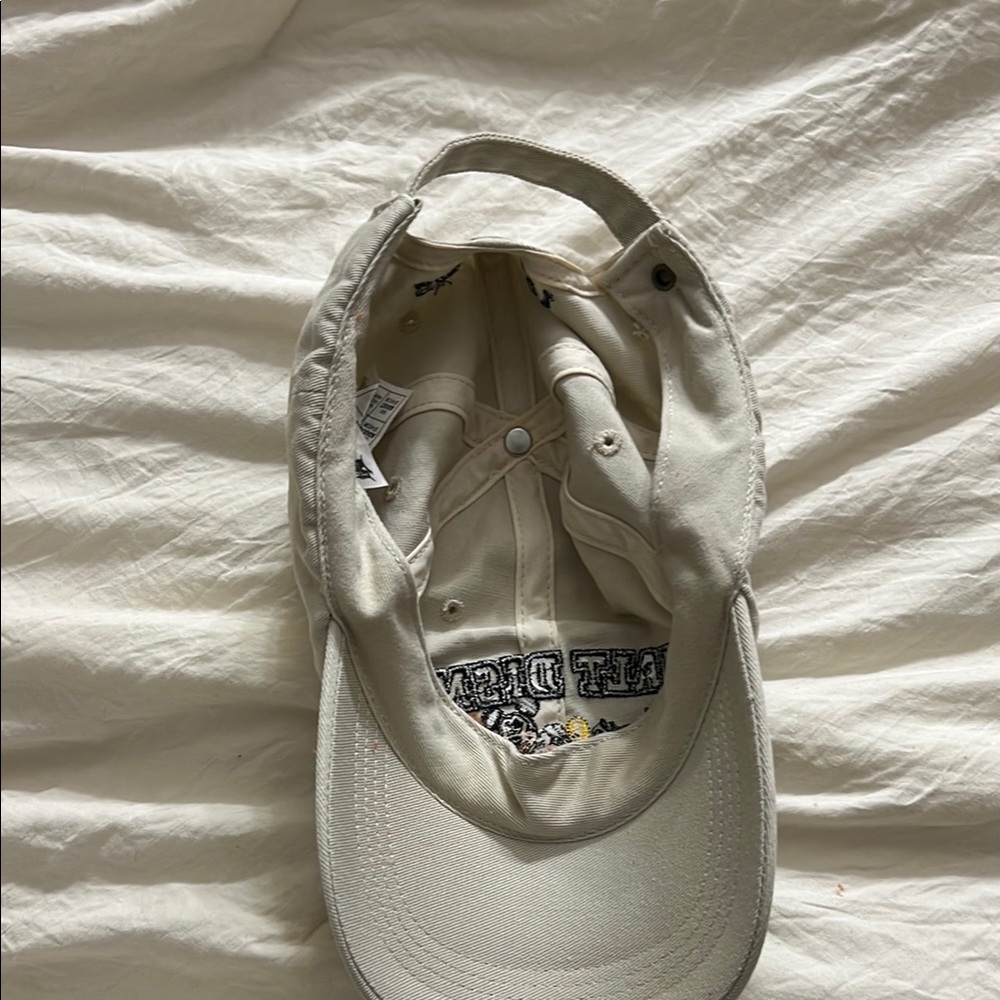 Vintage Disney World Embroidered Cap - Picture 4 of 4
